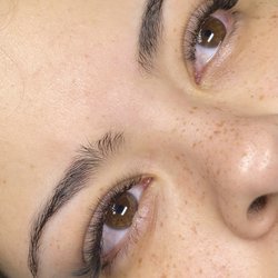 Lucidity Beauty Bar - 6D volume eyelash extensions!
