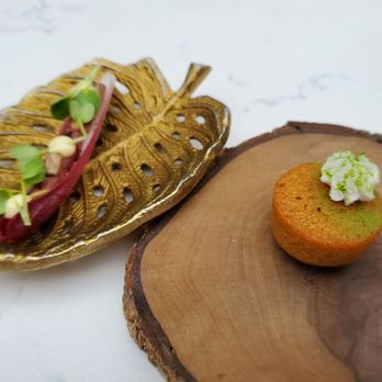 Commis - Beef tartare with anchovy, long pepper & endive Caramelized onion financier with sour cream - New American Near Me - Oakland, California Commis - Beef tartare with anchovy, long pepper & endive Caramelized onion financier with sour cream - New American Near Me - Oakland, California