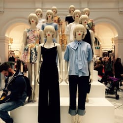 H&M - Big, beautiful space but sorely lacking in boyfriend chairs (as evidenced by this dude perched in the left).