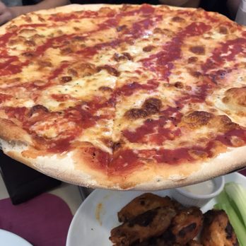 Strawberry's Pub & Pizza - Cheese Pizza - Pizza Near Me - Woodbridge, New Jersey Strawberry's Pub & Pizza - Cheese Pizza - Pizza Near Me - Woodbridge, New Jersey