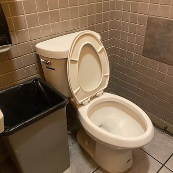 Sankyu Sushi & Izakaya - Toilet. Sit or squat? - Sushi Bars Near Me - Mount Prospect, Illinois