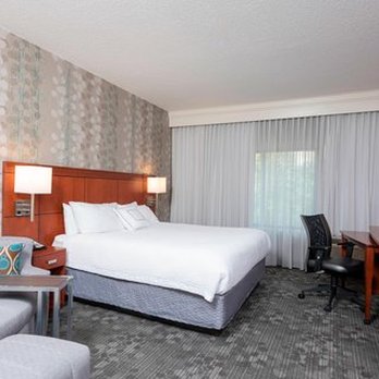 Courtyard by Marriott Traverse City - Hotels Near Me - Traverse City, Michigan Courtyard by Marriott Traverse City - Hotels Near Me - Traverse City, Michigan