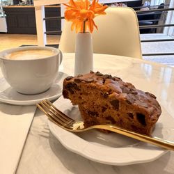 Dulce Bakery and Cafe - Pumpkin chocolate chip loaf