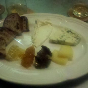 Guildhall - cheese plate - New American Near Me - Glencoe, Illinois