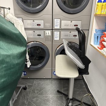 Truly Clean Laundry - Laundromat Near Me - Lynbrook, New York Truly Clean Laundry - Laundromat Near Me - Lynbrook, New York