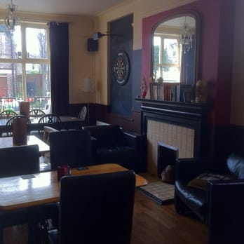 North Nineteen - Back bar, North Nineteen - Pubs Near Me - London, XGL