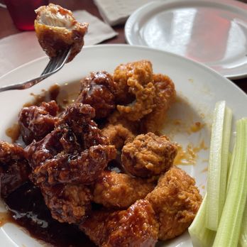 Anchor Bar - Original and honey bbq boneless wings - Chicken Wings Near Me - Niagara Falls, New York Anchor Bar - Original and honey bbq boneless wings - Chicken Wings Near Me - Niagara Falls, New York