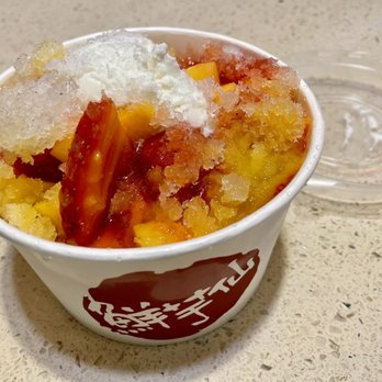 Meet Fresh - Mangoberry milk shaved ice (M) - Desserts Near Me - Edison, New Jersey