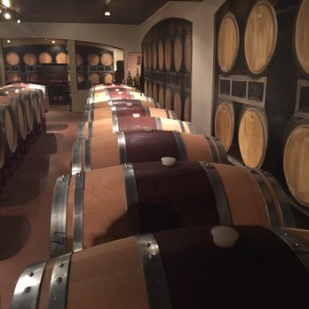 Becker Vineyards - Free wine tours - Wine Tasting Room Near Me - Fredericksburg, Texas