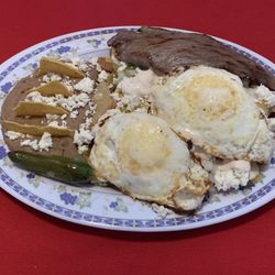 Machetes El Buen Comer Veracruzano - Chilaquiles