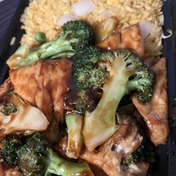 King's Wok Restaurant - Tofu broccoli sub veg fried rice. Broccoli were delicious!