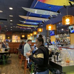 Sammy's Beach Bar & Grill - Packed for breakfast