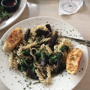 Beans & Barley Cafe - Vegan Spinach & Portobella Mushroom pasta - Delis Near Me - Milwaukee, Wisconsin Beans & Barley Cafe - Vegan Spinach & Portobella Mushroom pasta - Delis Near Me - Milwaukee, Wisconsin