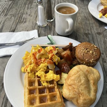 Cambria Pines Lodge - Breakfast complimentary with our package - Hotels Near Me - Cambria, California Cambria Pines Lodge - Breakfast complimentary with our package - Hotels Near Me - Cambria, California