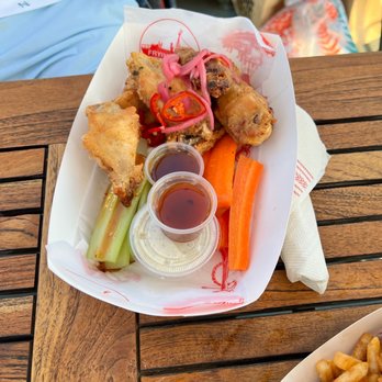 Frying Pan NYC - Chicken wings 8/10 - Bars Near Me - New York, New York Frying Pan NYC - Chicken wings 8/10 - Bars Near Me - New York, New York