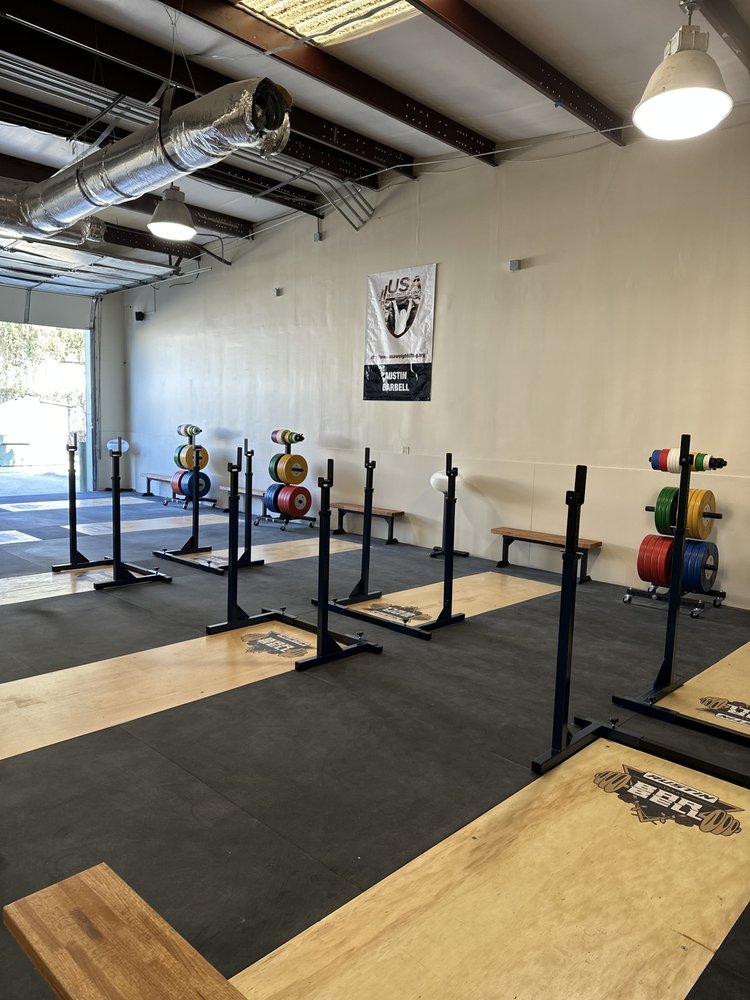 The Austin Barbell Club - North Logo
