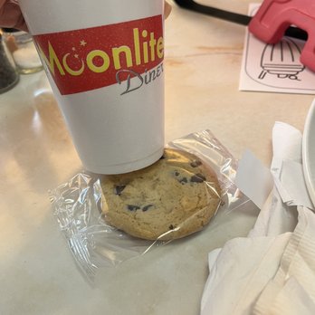 Moonlite Diner - Diners Near Me - Hollywood, Florida