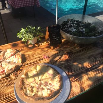 Nona Rosa Pizza - Food Trucks Near Me
