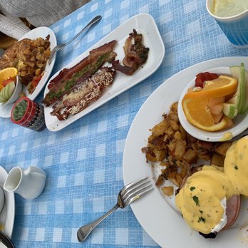 Immigrant Son Caffe - A must have eggs Benedict - New American Near Me - Ventura, California Immigrant Son Caffe - A must have eggs Benedict - New American Near Me - Ventura, California
