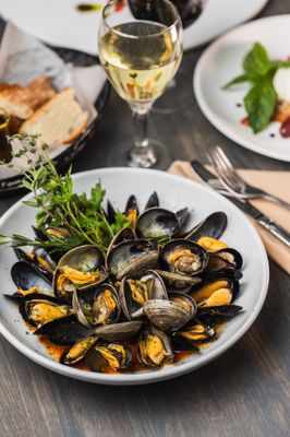 La Perla Nascosta by null