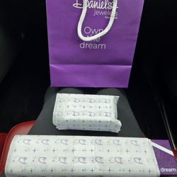 Daniel's Jewelers - Amy & Michael were great. They helped put together different combinations of ring sets & made it work for me. I'm happy with purchase.