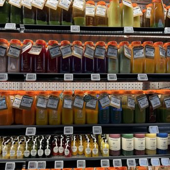 Erewhon - Juice - Grocery Near Me - Pasadena, California