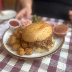 Cowgirl - Pulled Pork