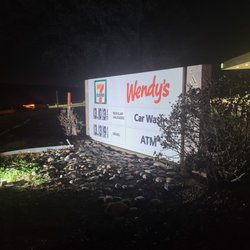 7-Eleven - Front sign