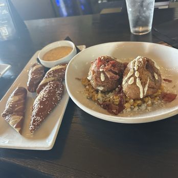 The Parlay Kitchen + Cocktails - Deep Fried Avocado and Baked Pretzels w/ Cheese Fondue appetizers - Gastropubs Near Me - Scottsdale, Arizona The Parlay Kitchen + Cocktails - Deep Fried Avocado and Baked Pretzels w/ Cheese Fondue appetizers - Gastropubs Near Me - Scottsdale, Arizona