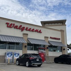 Walgreens - Storefront