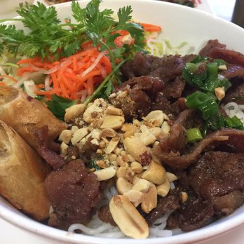 PT Noodles - My Bun with Pork. My girlfriend's entree was even prettier! - Vietnamese Near Me - Goodyear, Arizona PT Noodles - My Bun with Pork. My girlfriend's entree was even prettier! - Vietnamese Near Me - Goodyear, Arizona