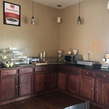Econo Lodge Inn & Suites - Great continental breakfast provided - Hotels Near Me - Eagle Pass, Texas