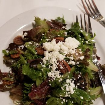 Ditka's Oakbrook - Ditka's house salad - American Near Me - Oakbrook Terrace, Illinois