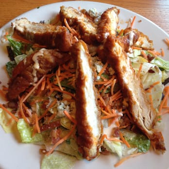 Chili's - Boneless Buffalo Chicken Salad - Tex-Mex Near Me - Yuba City, California