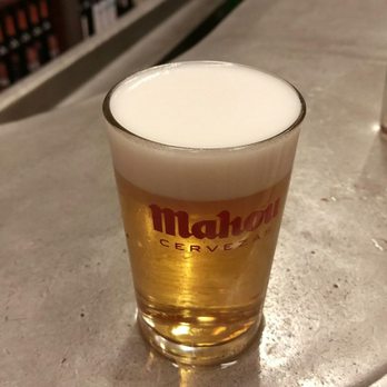 Bodegas Alfaro - Cañitas bien tiradas - Dive Bars Near Me - Madrid, M