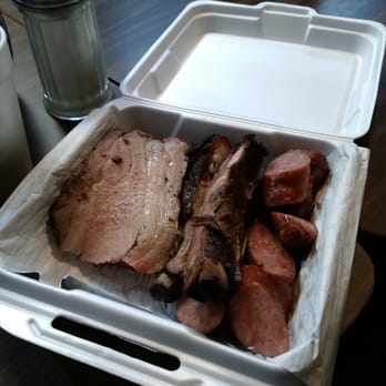 McMillans - Barbeque Near Me - Fannin, Texas