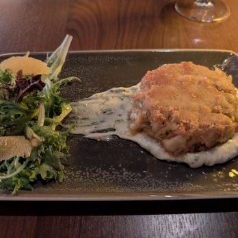 Ramsay's Kitchen at The Silver Legacy - Crab  cake - American Near Me - Reno, Nevada