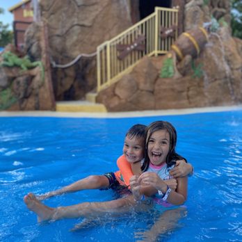 Grand Country Inn - Hotels Near Me - Branson, Missouri Grand Country Inn - Hotels Near Me - Branson, Missouri