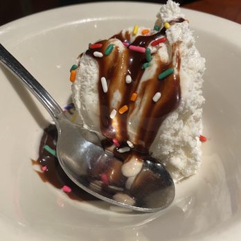 Black Angus Steakhouse - Kids Ice Cream - Steakhouses Near Me - Temecula, California Black Angus Steakhouse - Kids Ice Cream - Steakhouses Near Me - Temecula, California