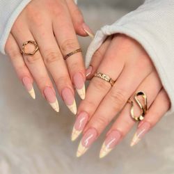Priti Nails