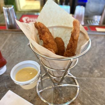Tiki Bar At Sunset Harbour - Chicken tenders - Tiki Bars Near Me - East Patchogue, New York Tiki Bar At Sunset Harbour - Chicken tenders - Tiki Bars Near Me - East Patchogue, New York