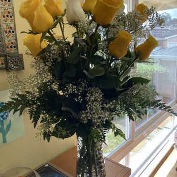 Flowers By Silvestri - Rose bouquet - Florists Near Me - San Bruno, California