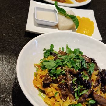Food Terminal - Zha cai, mango sticky rice and chicken curry with canai - Malaysian Near Me - Chamblee, Georgia
