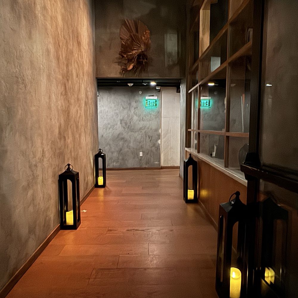 Ka'teen - Bathroom - Mexican Near Me - Los Angeles, California Ka'teen - Bathroom - Mexican Near Me - Los Angeles, California