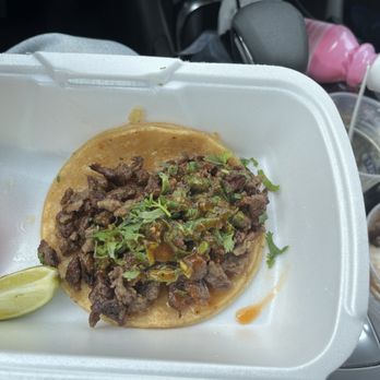 Tacos Los Hernandez - Food Trucks Near Me - Oakland, California Tacos Los Hernandez - Food Trucks Near Me - Oakland, California