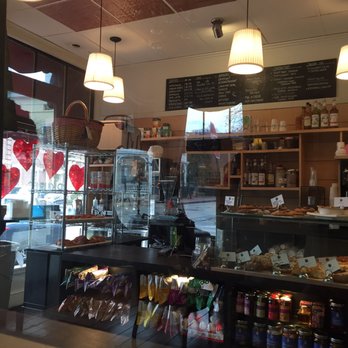 Picnic - More food- getting the pizza next time! - Cafes Near Me - Newport, Rhode Island