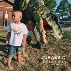 Jurassic Extreme - Making sure nobody is looking before they take down Rocco. 3/5/16 #JurassicExtreme