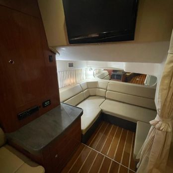 Albas Yacht Services - Bar area. - Boat Repair Near Me - Miami, Florida