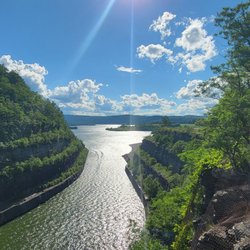 Jasons' Pub - Tioga Hammond cawanesque lakes view
