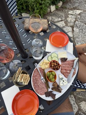 Pearl Wine Cottage by null